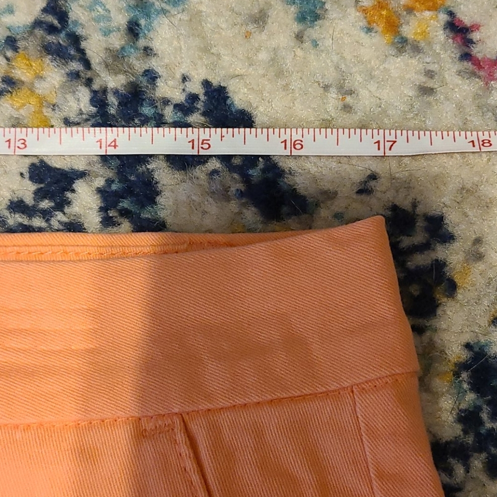 Shorts - Picture 2 of 5
